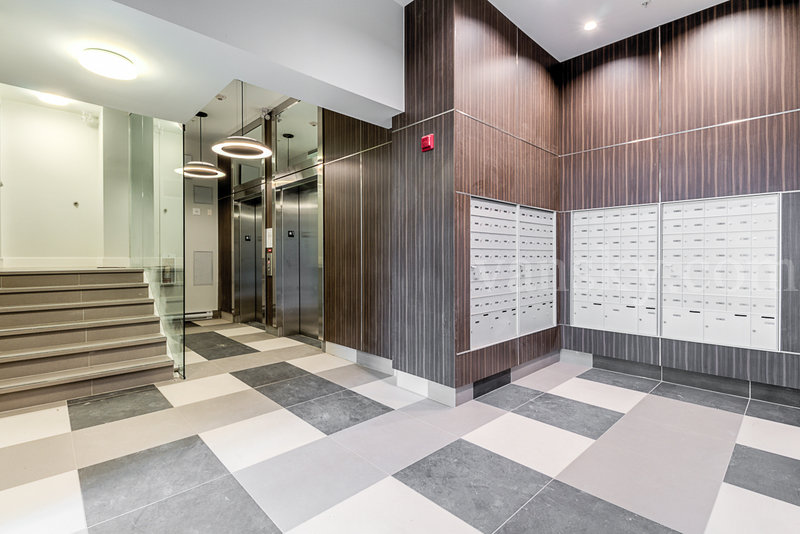 Metrotown如新2房，朝南，带家具，即日